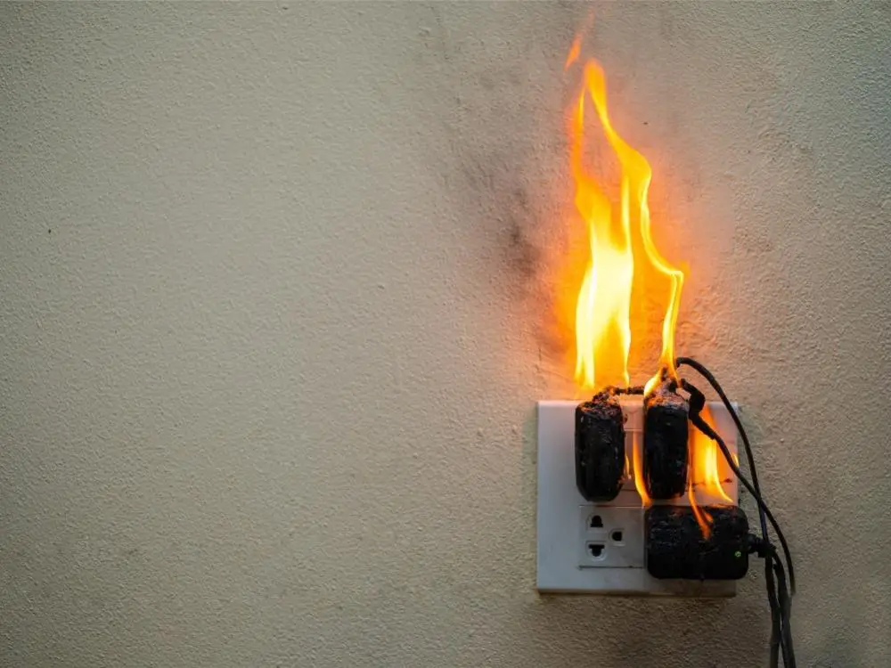 Plug receptacle with fire from it