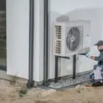 What Causes A Heat Pump To Freeze Up? (Solutions)